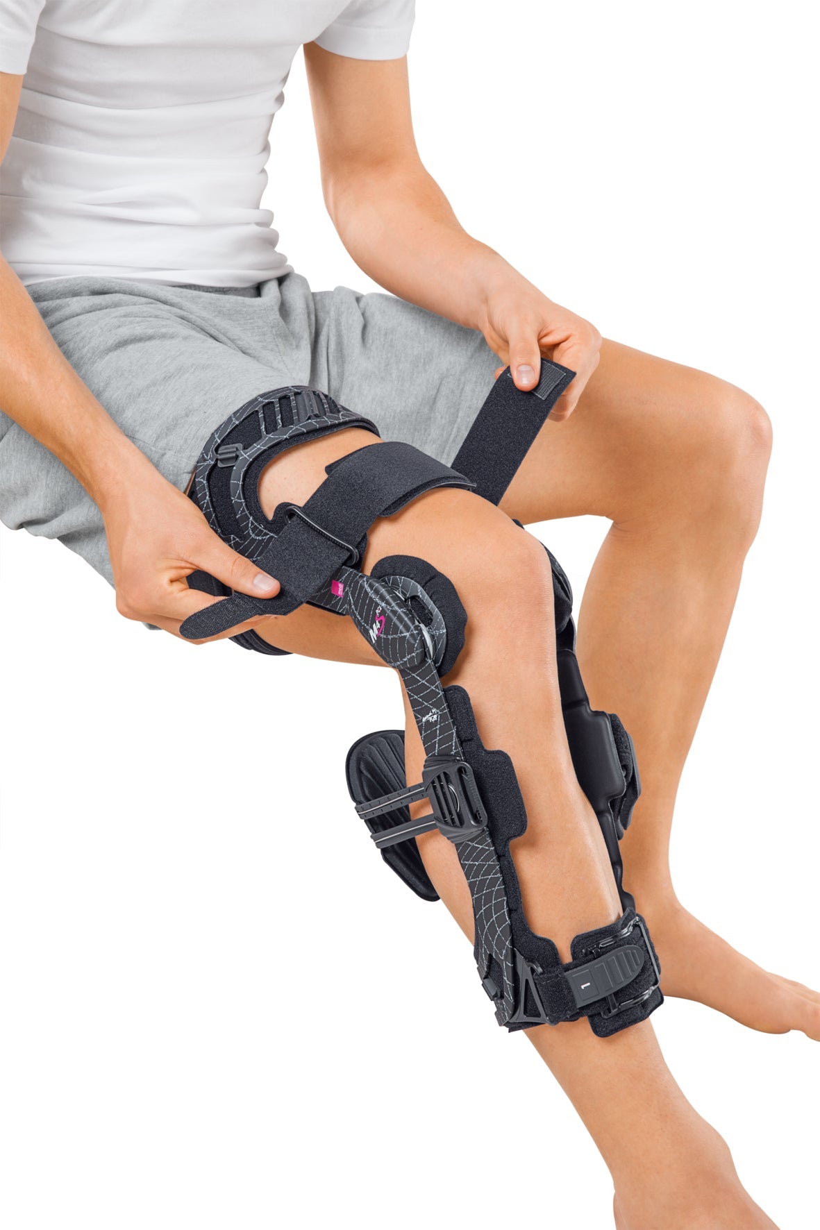 M.4s PCL Dynamic Knee Brace – Dunn Medical